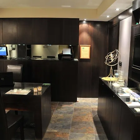 Turisticos Aguas De Víznar