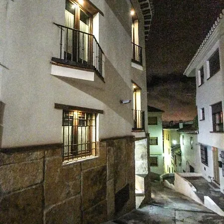 アパートホテル Turisticos Aguas De Víznar